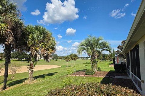 House in Summerfield, Florida 2 bedrooms, 146.32 sq.m. № 2394295 - photo 24