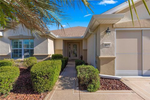 House in Summerfield, Florida 2 bedrooms, 146.32 sq.m. № 2394295 - photo 4