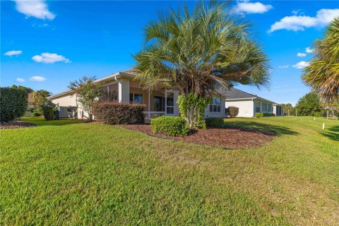 House in Summerfield, Florida 2 bedrooms, 146.32 sq.m. № 2394295 - photo 18
