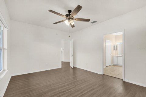 Touwnhouse à vendre à Orlando, Floride: 2 chambres, 121.24 m2 № 1911794 - photo 11