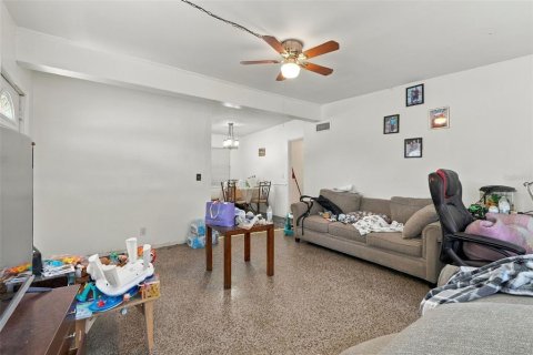 Villa ou maison à vendre à Sanford, Floride: 3 chambres, 94.2 m2 № 2390890 - photo 7