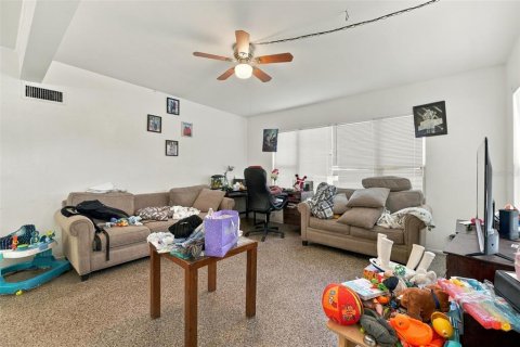 Villa ou maison à vendre à Sanford, Floride: 3 chambres, 94.2 m2 № 2390890 - photo 6