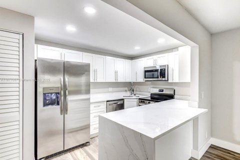 Copropriété à louer à West Palm Beach, Floride: 2 chambres, 103.59 m2 № 1922883 - photo 4