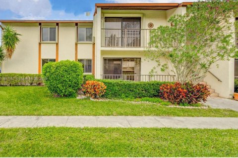Copropriété à louer à West Palm Beach, Floride: 2 chambres, 103.59 m2 № 1922883 - photo 1