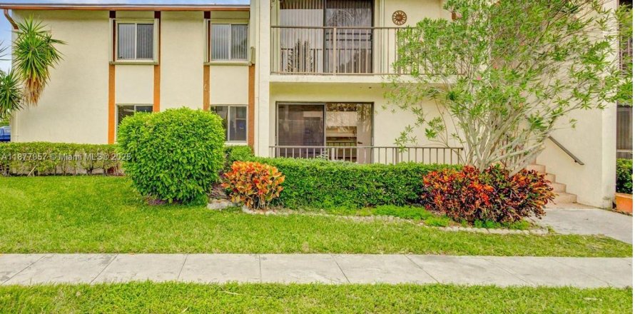 Condo à West Palm Beach, Floride, 2 chambres  № 1922883