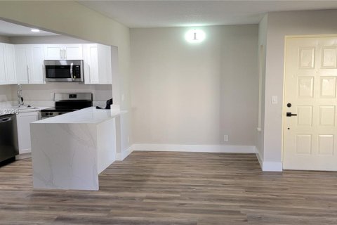 Copropriété à louer à West Palm Beach, Floride: 2 chambres, 103.59 m2 № 1922883 - photo 10