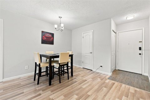 Copropriété à louer à Tampa, Floride: 2 chambres, 87.14 m2 № 2329403 - photo 3