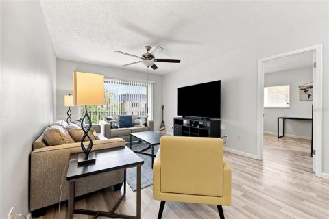 Copropriété à louer à Tampa, Floride: 2 chambres, 87.14 m2 № 2329403 - photo 5