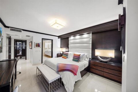 Condominio en venta en Miami Beach, Florida, 2 dormitorios, 186.73 m2 № 1937679 - foto 20