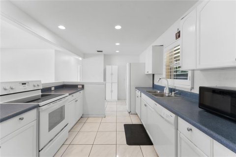 Casa en alquiler en Orlando, Florida, 4 dormitorios, 123 m2 № 1869211 - foto 7