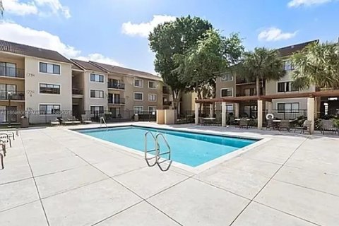 Copropriété à louer à Coral Springs, Floride: 2 chambres, 91.6 m2 № 1896902 - photo 17