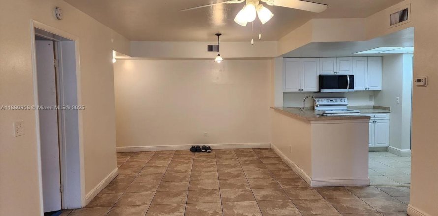 Condo à Coral Springs, Floride, 2 chambres  № 1896902