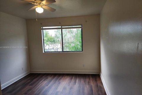 Copropriété à louer à Coral Springs, Floride: 2 chambres, 91.6 m2 № 1896902 - photo 10