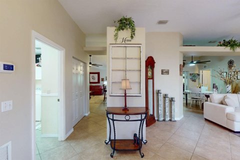 House in Vero Beach, Florida 3 bedrooms, 174.38 sq.m. № 2417819 - photo 16