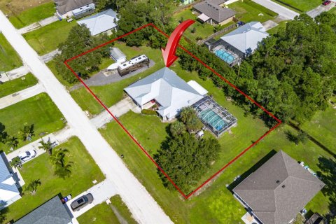 House in Vero Beach, Florida 3 bedrooms, 174.38 sq.m. № 2417819 - photo 5