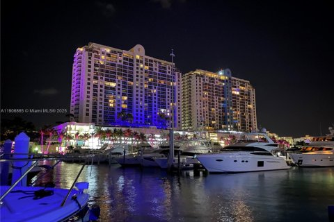 Condominio en venta en Miami Beach, Florida, 1 dormitorio, 76.18 m2 № 1963788 - foto 26