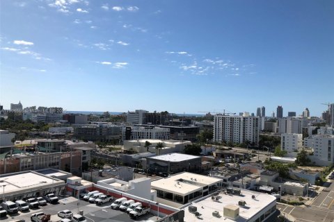 Condominio en venta en Miami Beach, Florida, 1 dormitorio, 76.18 m2 № 1963788 - foto 17
