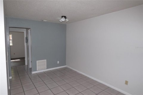 Apartment in Saint Petersburg, Florida 1 bedroom, 46.45 sq.m. № 2237298 - photo 3