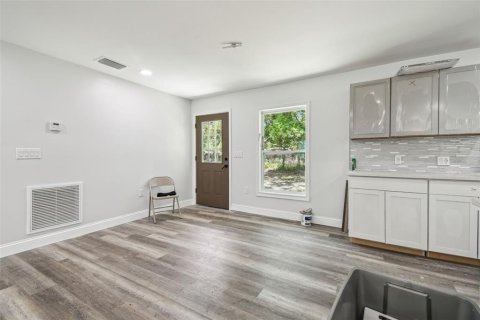 House in Seffner, Florida 3 bedrooms, 168.62 sq.m. № 1857849 - photo 23