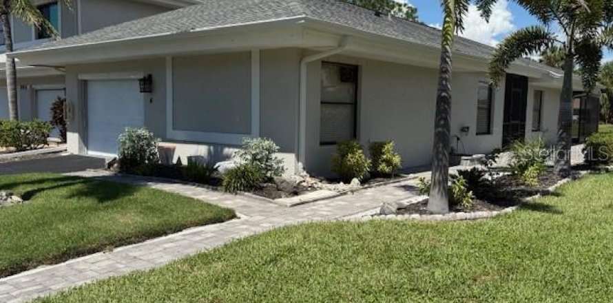 Condo in Punta Gorda, Florida, 2 bedrooms № 1912591