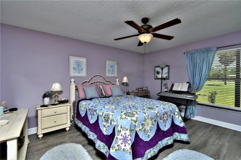 Condo in Punta Gorda, Florida, 2 bedrooms  № 1912591 - photo 17