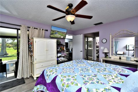Condo in Punta Gorda, Florida, 2 bedrooms  № 1912591 - photo 18