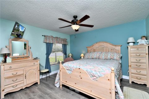 Condo in Punta Gorda, Florida, 2 bedrooms  № 1912591 - photo 12