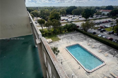 Снять в аренду кондоминиум в Майами, Флорида 1 спальня, 78.04м2, № 1986263 - фото 17