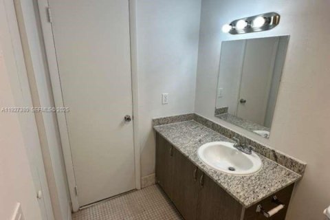 Снять в аренду кондоминиум в Майами, Флорида 1 спальня, 78.04м2, № 1986263 - фото 10