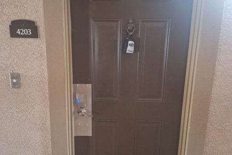 Condo à Davenport, Floride, 2 chambres № 2113991