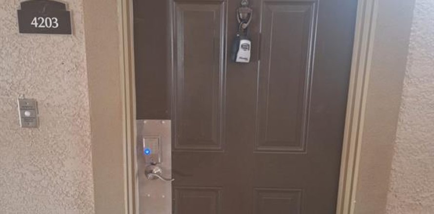 Condo à Davenport, Floride, 2 chambres № 2113991