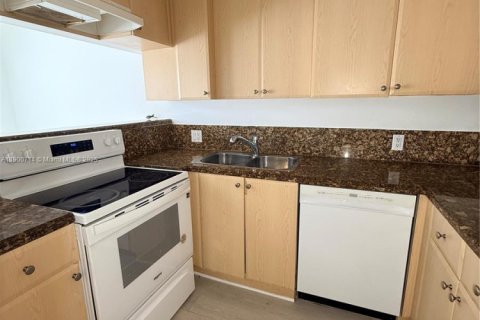 Condominio en alquiler en Miami, Florida, 2 dormitorios, 105.91 m2 № 1951988 - foto 5