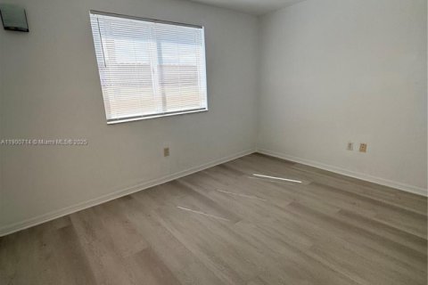 Condominio en alquiler en Miami, Florida, 2 dormitorios, 105.91 m2 № 1951988 - foto 8