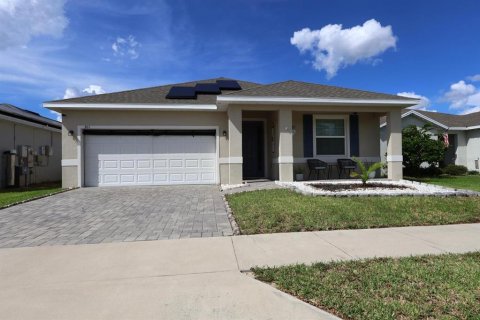 House in Davenport, Florida 3 bedrooms, 135.27 sq.m. № 2367420