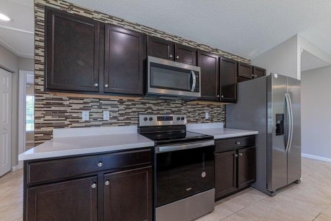 Villa ou maison à vendre à Port St. Lucie, Floride: 4 chambres, 167.78 m2 № 2146873 - photo 14