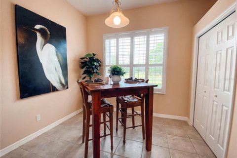 Townhouse in Longwood, Florida 3 bedrooms, 133.59 sq.m. № 2195894 - photo 5