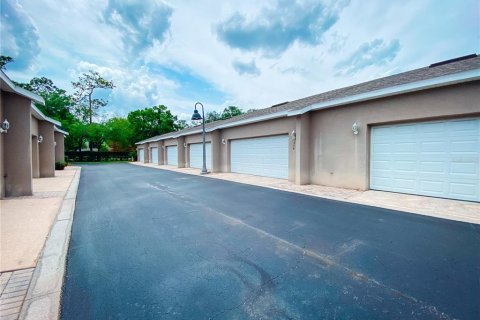 Townhouse in Longwood, Florida 3 bedrooms, 133.59 sq.m. № 2195894 - photo 19