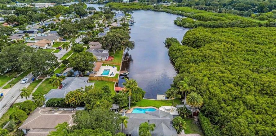 Casa en Largo, Florida 3 dormitorios, 199.74 m2 № 1796924