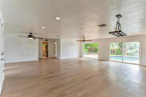 Casa en venta en Largo, Florida, 3 dormitorios, 199.74 m2 № 1796924 - foto 8