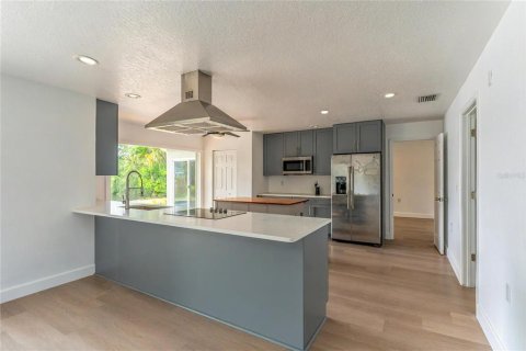 Casa en venta en Largo, Florida, 3 dormitorios, 199.74 m2 № 1796924 - foto 13