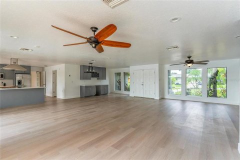 Casa en venta en Largo, Florida, 3 dormitorios, 199.74 m2 № 1796924 - foto 11