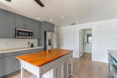 Casa en venta en Largo, Florida, 3 dormitorios, 199.74 m2 № 1796924 - foto 16