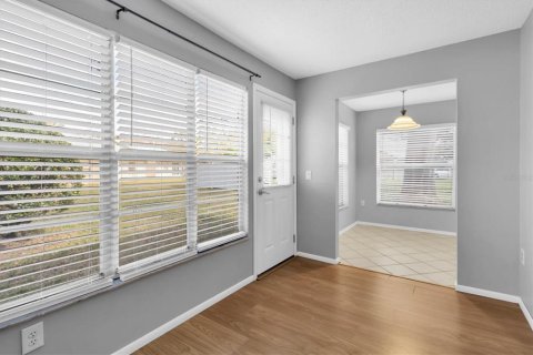 Condo in New Port Richey, Florida, 2 bedrooms  № 1767703 - photo 14