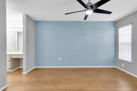 Condo in New Port Richey, Florida, 2 bedrooms  № 1767703 - photo 15