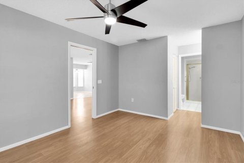 Condo in New Port Richey, Florida, 2 bedrooms  № 1767703 - photo 22