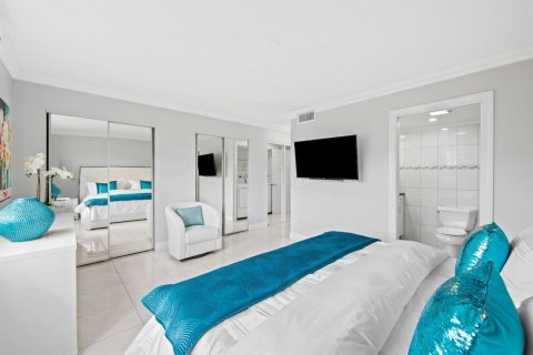 Condominio en venta en Dania Beach, Florida, 2 dormitorios, 110.55 m2 № 2250395 - foto 3