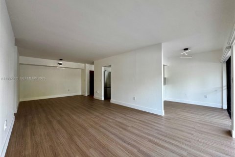 Copropriété à louer à Miami, Floride: 2 chambres, 108.7 m2 № 2056738 - photo 19