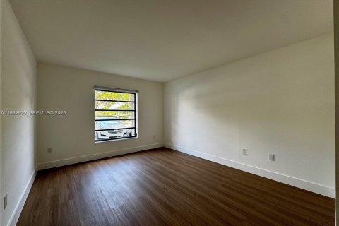 Copropriété à louer à Miami, Floride: 2 chambres, 108.7 m2 № 2056738 - photo 29