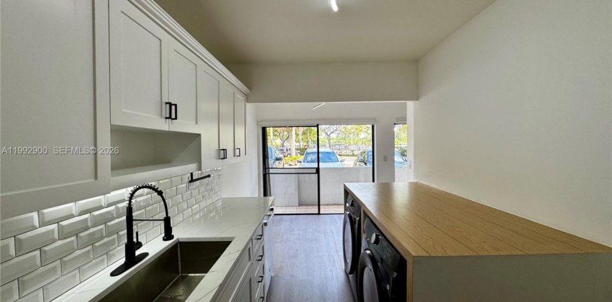 Condo à Miami, Floride, 2 chambres № 2056738