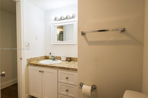 Appartement à louer à Miami, Floride: 3 chambres, 112.41 m2 № 1945664 - photo 26
